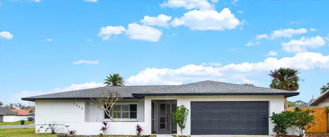 5426 Creeping Hammock Dr, Sarasota, FL 34231
