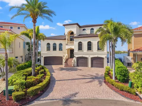 903 Symphony Beach Ln, Apollo Beach, FL 33572