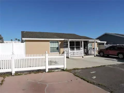 8813 Sleepy Creek Ct, Tampa, FL 33634