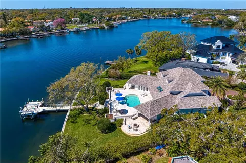 370 Coffee Pot Riviera NE, Saint Petersburg, FL 33704