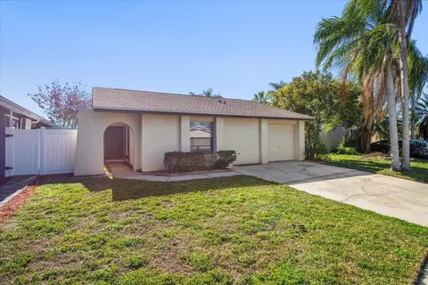 4726 Grove Point Dr, Tampa, FL 33624