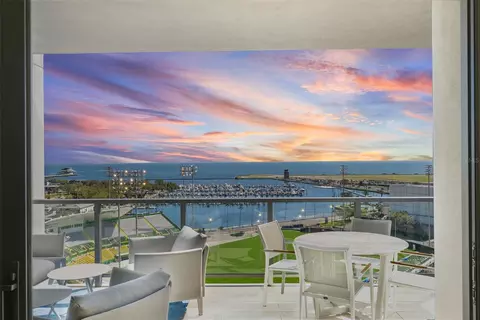 301 1st St S #1201, Saint Petersburg, FL 33701