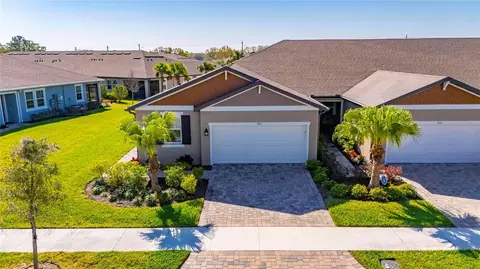 3753 Maxwell Park Dr, Sun City Center, FL 33573