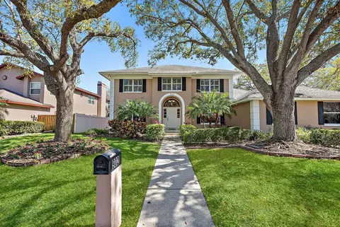 902 Marco Dr NE, Saint Petersburg, FL 33702