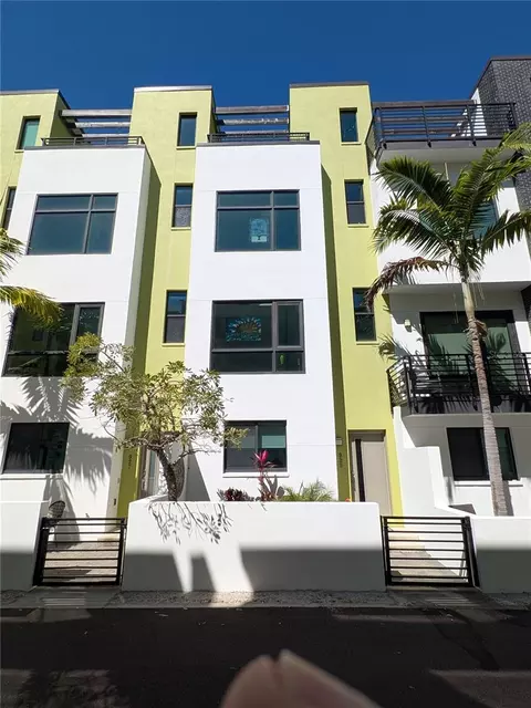 923 Arlington Ave N, Saint Petersburg, FL 33705