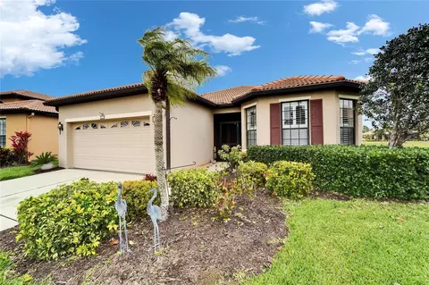 5817 Hidden Falls Ln, Apollo Beach, FL 33572