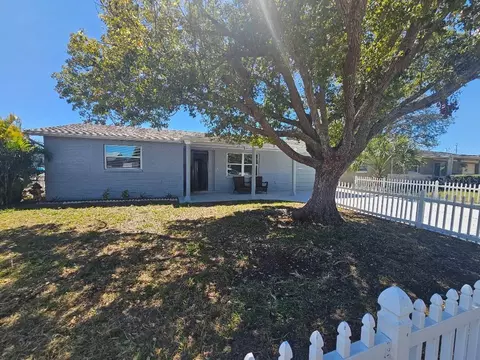 3136 Primrose Dr, Holiday, FL 34691