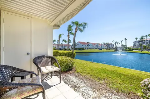 6061 Bahia Del Mar Blvd #112, Saint Petersburg, FL 33715
