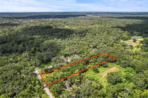 4420 River Dr, Valrico, FL 33596