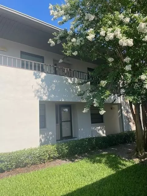 1601 43rd St N #226, Saint Petersburg, FL 33713