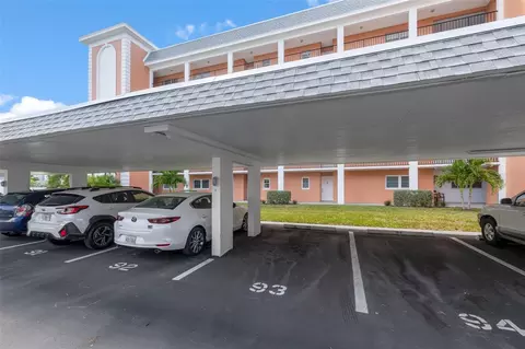 6800 20th Ave N #309, Saint Petersburg, FL 33710