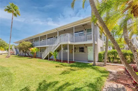 5912 5th Ave N #8, Saint Petersburg, FL 33710