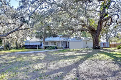 8249 Cindy Dr, Zephyrhills, FL 33540