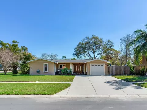 2823 St Croix Dr, Clearwater, FL 33759
