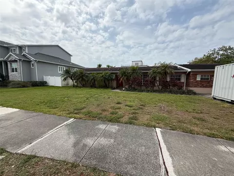205 S Shore Crest Dr, Tampa, FL 33609