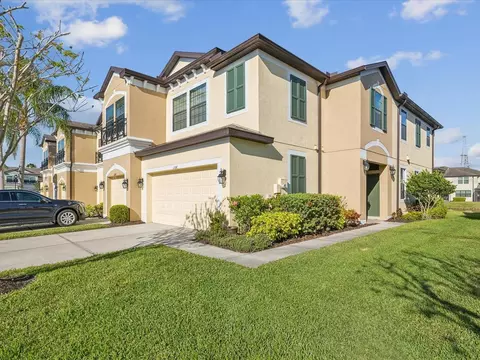 11641 Crowned Sparrow Ln, Tampa, FL 33626