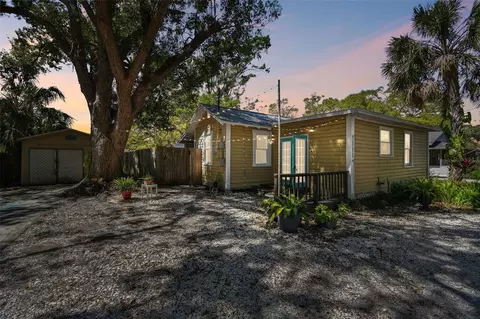 1588 S Prospect Ave, Clearwater, FL 33756