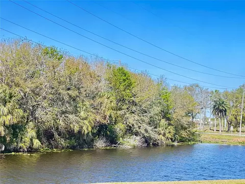 10400 42nd St N, Clearwater, FL 33762