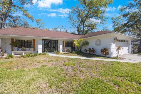 162 Arbor Dr W, Palm Harbor, FL 34683