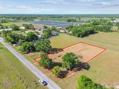 3015 Sapp Rd, Plant City, FL 33566