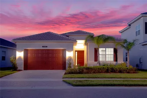 32768 Tree Of Life Ave, Wesley Chapel, FL 33543