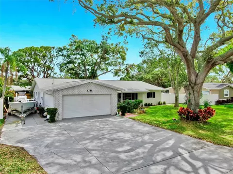 6780 14th Way S, Saint Petersburg, FL 33705