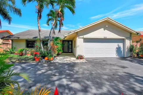 9551 NW 31st Pl, Sunrise, FL 33351