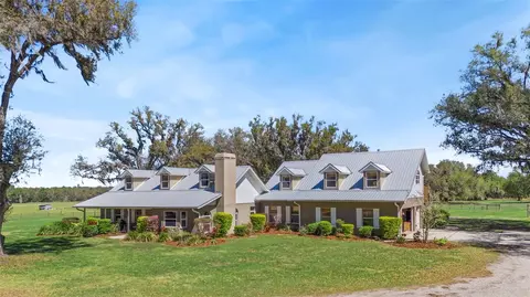 808 Old Welcome Rd, Lithia, FL 33547