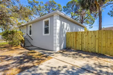 750 E Harbor Dr S, Saint Petersburg, FL 33705