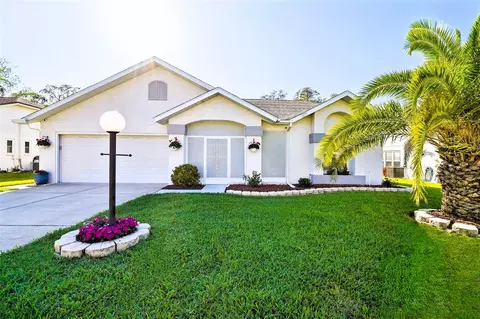 10801 Cedar Breaks Dr, Port Richey, FL 34668