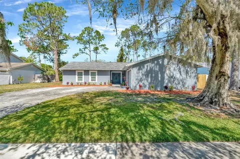 15718 Gardenside Ln, Tampa, FL 33624