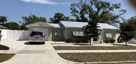 609 49th Street Ct W, Bradenton, FL 34209