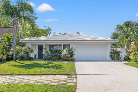 774 29th Ave N, Saint Petersburg, FL 33704