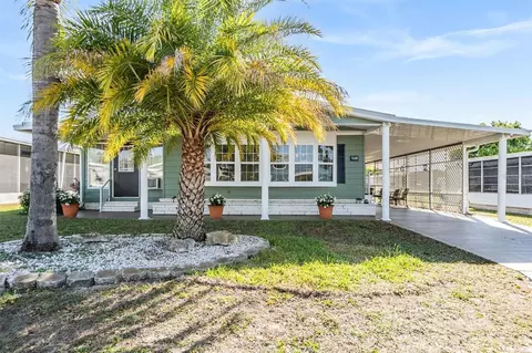5608 Mandan St, Zephyrhills, FL 33542