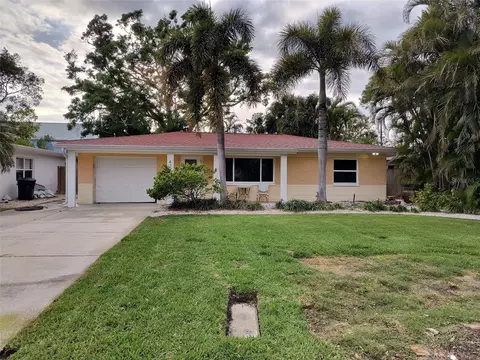 4210 Carson St NE, Saint Petersburg, FL 33703