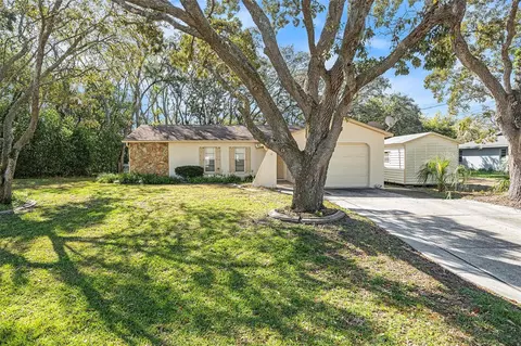 2258 Waterfall Dr, Spring Hill, FL 34608