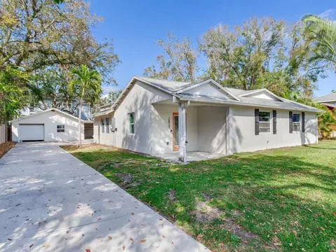 2827 W Bay Haven Dr, Tampa, FL 33611