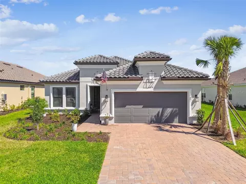 4574 Freccia Loop, Wesley Chapel, FL 33543