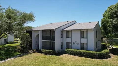 1337 Pine Ridge Cir E #D2, Tarpon Springs, FL 34688