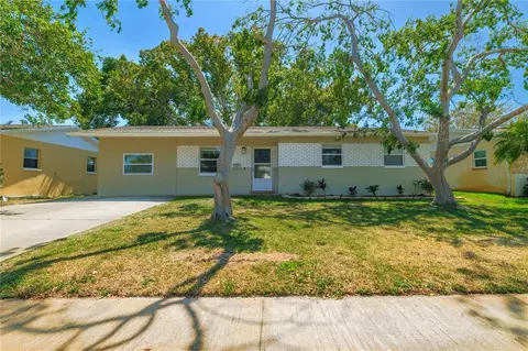 11114 Freedom Way, Seminole, FL 33772