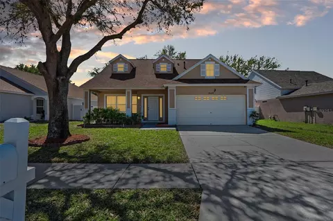 24648 Siena Dr, Lutz, FL 33559