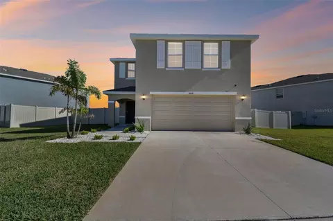 16614 Mosaic Oar Dr, Wimauma, FL 33598