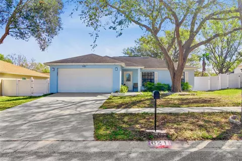621 Chilt Dr, Brandon, FL 33510