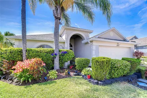 1915 Fellsway Ct, Wesley Chapel, FL 33543