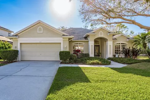 412 Pinewood Dr, Oldsmar, FL 34677