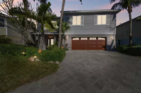7551 141st St, Seminole, FL 33776