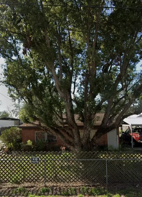 405 Delia St, Wimauma, FL 33598