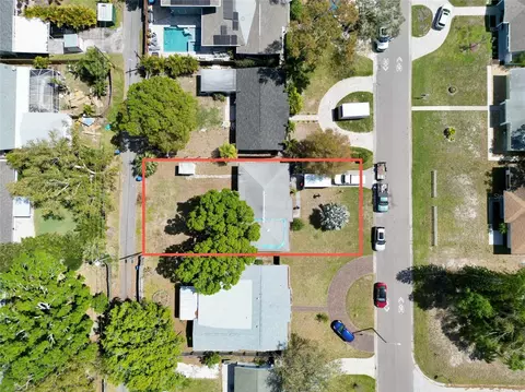 619 41st Ave NE, Saint Petersburg, FL 33703