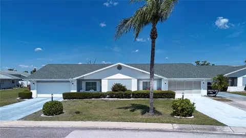 322 Club Manor Dr #322, Sun City Center, FL 33573