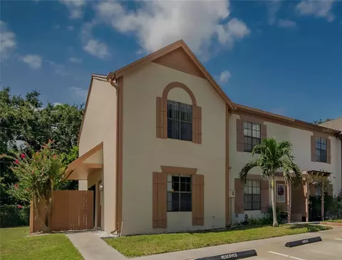 1701 Brigadoon Dr, Clearwater, FL 33759
